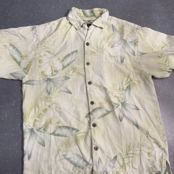 Tommy Bahama 100% Silk Short Sleeve Camp Shirt – Size Small - Picture 3 of 16
